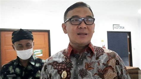 Presiden Joko Widodo Izinkan Lepas Masker Di Tempat Terbuka Ini Kata