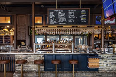 Dining: Cafe Centraal Reopens » Urban Milwaukee