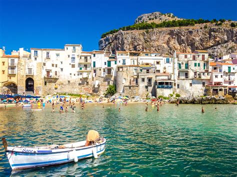 The 10 Most Romantic Small Towns In Italy Photos Condé Nast Traveler