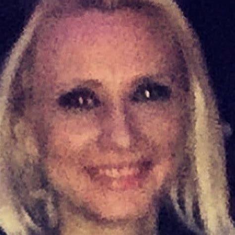 Hierbei bietet das unternehmen primär nicht eigene produkte an. Dijana Nikolic - Assistentin Kundenberatung ...