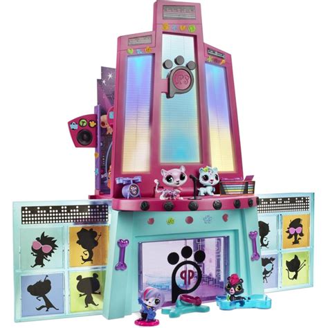 My priority and the priority of the pet set team will always be with the care, love, health, and. Littlest Pet Shop play set Hotell Pawza - Play sets ...