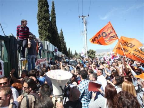 Στόχος το άνοιγμα γυμνασίων & λυκείων από 5. Πανεκπαιδευτικό συλλαλητήριο την Τετάρτη στα Προπύλαια ...