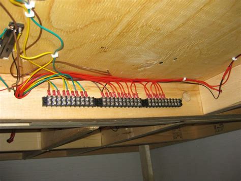 Wiring My Track Power Blocks And Switch Machines Under My Benchwork