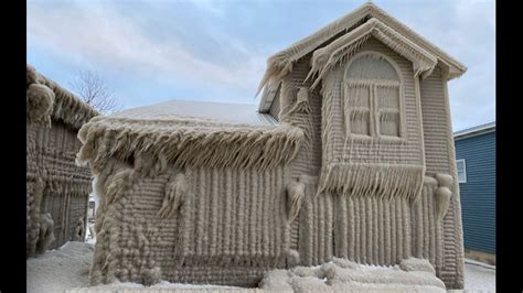 Incredible Photos Show New York Homes Covered In Ice Near Lake Erie