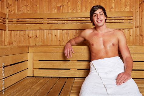 Mann Sitzt In Sauna Stock Photo Adobe Stock