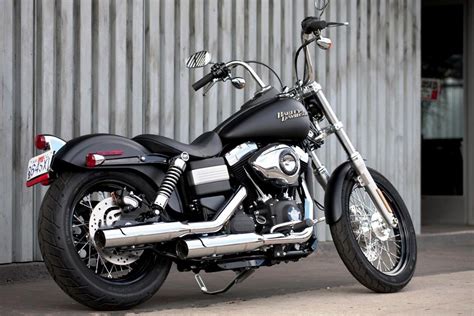 After the release of the. Ficha técnica de la Harley Davidson Dyna Street Bob 2012 ...