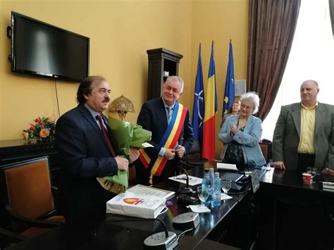Concerns have therefore been raised. Festivitate emoţionantă organizată în onoarea maestrului ...