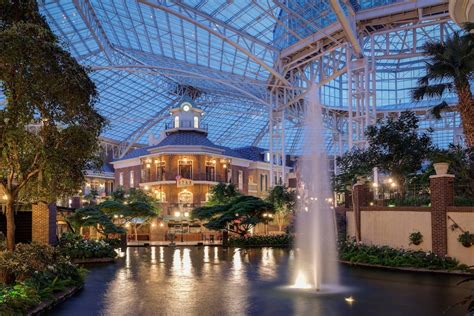 Hotel Review Gaylord Opryland Resort And Convention Center Nashville