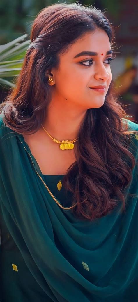 keerthy suresh beautiful face images beautiful gorgeous beautiful women pictures gorgeous