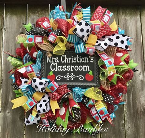 Teacher Wreaths Youll Want To Make For Your Own Classroom
