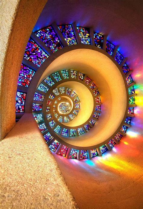 Top 15 Beautiful And Colorful Stained Glass Ideas To Love
