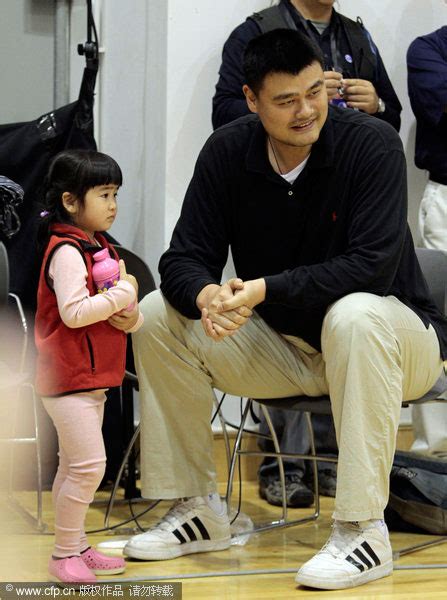 Yao With His Daughter At The Nba Cares 4 Cn