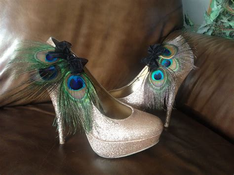 Pin By Marina On Shoes Shoes Shoes Feather Shoes Peacock Costume