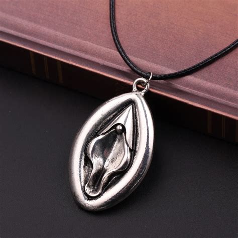 Personality Fashion Jewelry Peculiar Long Choker Necklaces Pendants Female Sex Organs Necklace