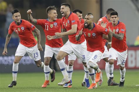En el último partido peru marcó 3 gol(es) contra bolivia y ganó el encuentro. Chile vs. Peru FREE LIVE STREAM (7/3/19): Watch Copa ...