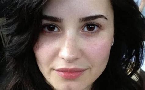 demi lovato without makeup see her no makeup photos here