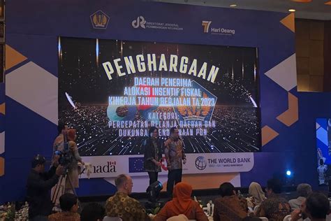 Beri Penghargaan Ke Pemda Berprestasi Sri Mulyani Doakan Bisa Jadi