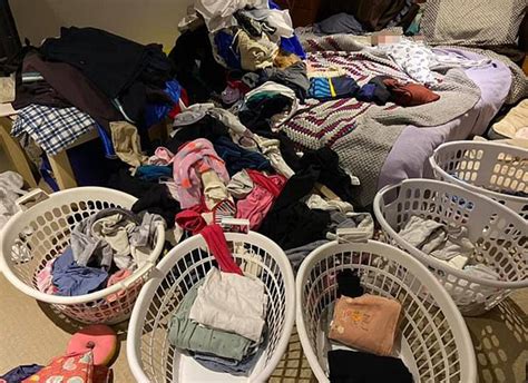 Busy Mum Of Six Shows The Massive Laundry Pile She S Faced With Every Day And It Covers Her