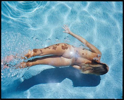Deanna Templeton Captures Girls Underwater IGNANT
