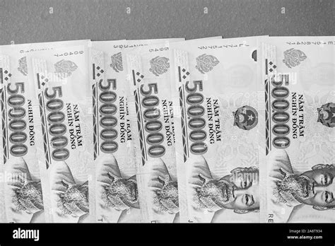 Five Hundred Thousand Dong Banknotes Close Up Money Background Black
