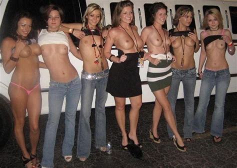 How The Bachelorette Party Avoided A Ticket For Their Limo Driver Porn Pic