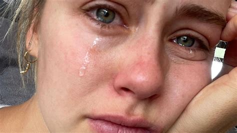 Feiertage ohne die Familie: Steph Smith bricht in Tränen aus ...
