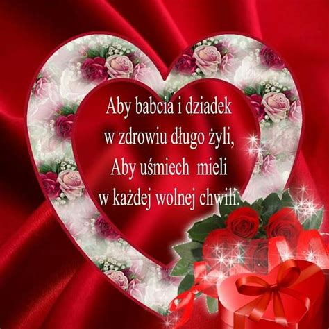 Dziś naszej babci życzenia złożymy, w małą paczuszkę serduszko włożymy, i wiemy, że bardzo będzie się cieszyć Aby Babcia i Dziadek w zdrowiu długo żyli - Życzenia Na Dzień Babci i Dziadka | GifyAgusi.pl