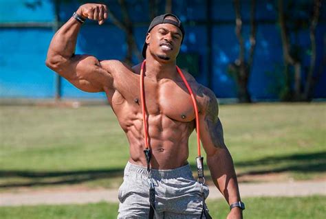 Simeon Panda El Modelo Fitness Más Exitoso Edad Altura