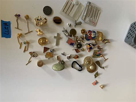 Lot 277 Various Collection Of Hat Pins Lapel Pins And Tie Pins