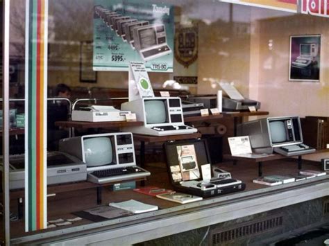 Na Loja De Informática Durante Um Dia