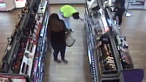 Shoplifting Caught On Video In New Hartford Youtube