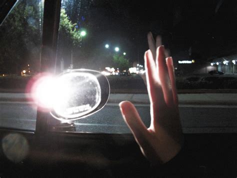 Высунул руку из окна машины 83 фото