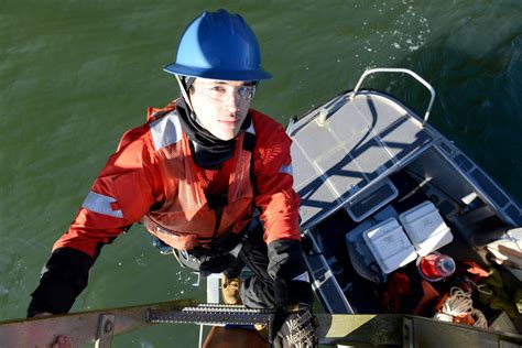 Dvids Images Coast Guard Services Columbia River Aids To Navigation