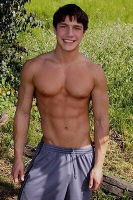 Shirtless Male Muscular Handsome Frat Jock Smiling Hunk Dude PHOTO X D Collectable