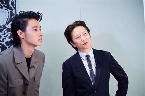 Hirohiko araki was born in 1960, a remarkable figure of japanese contemporary. Translation Yamazaki Kento and Araki Hirohiko at JOJO ...