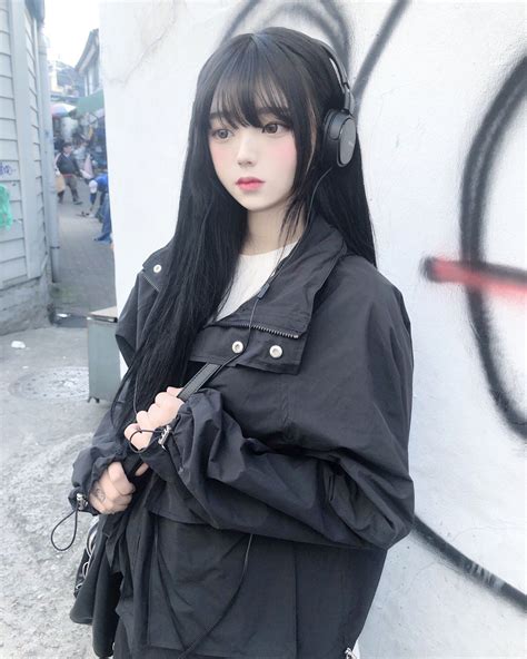 히키 Hiki On Twitter In 2021 Cute Korean Girl Cute Emo Girls Cute Japanese Girl