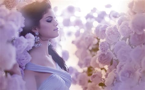 3840x2400 Resolution Selena Gomez Flowers Dress Uhd 4k 3840x2400