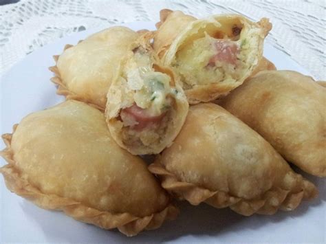 Karipap pusing yang sangat glamer pada setiap kali tibanya ramadan. Resepi Karipap Cheese - Resepi Bonda