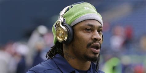 The main source of income: Marshawn Lynch Net Worth 2017-2016, Biography, Wiki ...