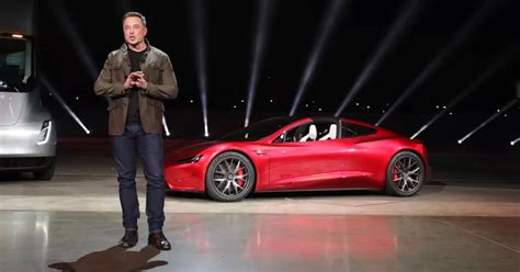 Elon Musk Reveals The Spacex Option For The Tesla Roadster Rockets