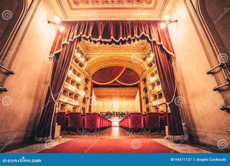 Opera House Teatro Theater Massimo Vittorio Emanuele Editorial