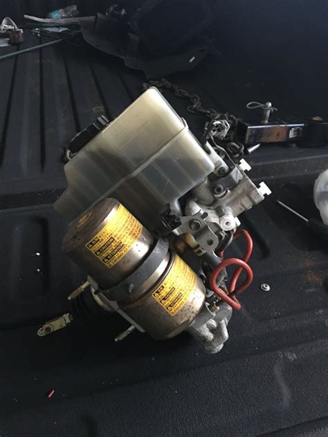 Does your brake pedal sink to the floor when you sit at stop lights? For Sale - 1999 100 series Land Cruiser Brake master ...