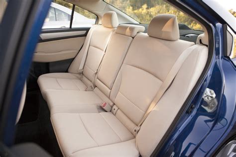 2015 Subaru Legacy Pictures