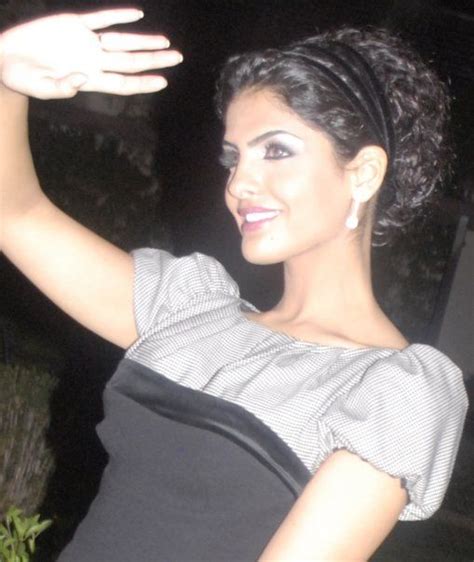 Ameerah Al Taweel Princess Of Saudi Arabia And Real Life Jasmine Fashion Princesa Realeza