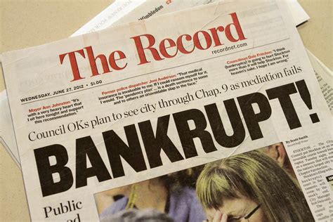 financing dies in darkness the impact of newspaper closures on public finance brookings