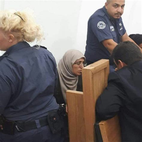 Berita palestina  arsip . Kisah Wanita Palestina Yang Ditahan Israel - Situs Portal ...