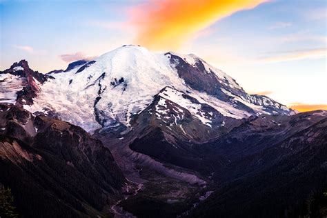 Mount Rainier Sunset by Michael Matti | The majestic Mount R… | Flickr