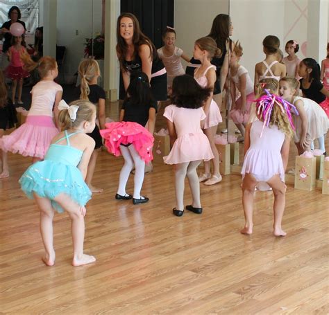 4 Façons Damener Votre Enfant à Un Cours De Danse Catherines Dance