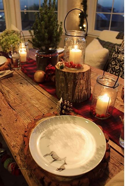 24 Inspiring Rustic Christmas Table Settings Digsdigs
