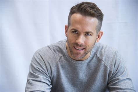 Photos, family details, video, latest news 2021 on zoomboola. Ryan Reynolds Twitter: All the times he was hilarious